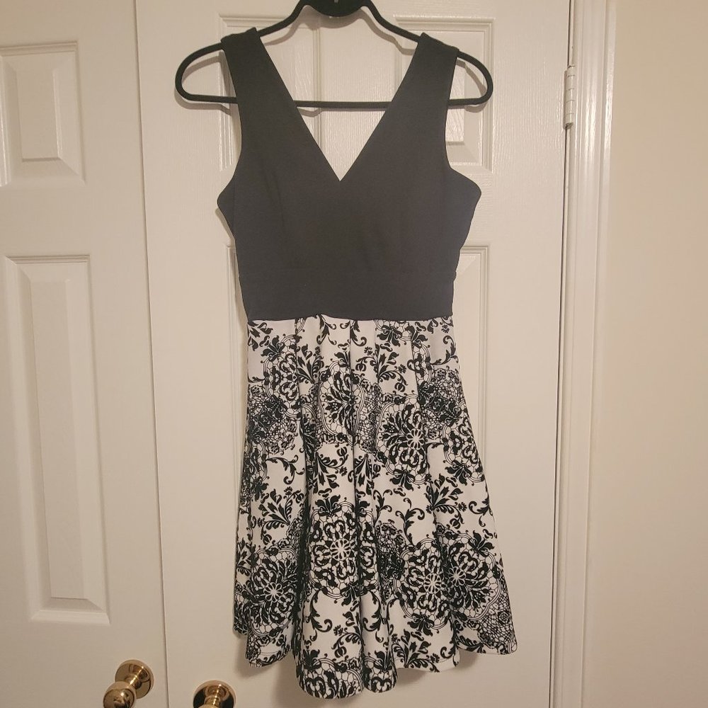 $10 Clean Out Sale